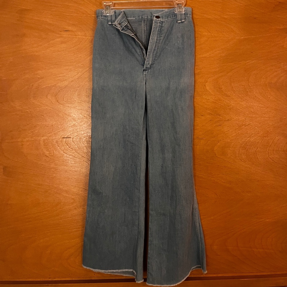 FLARE JEANS